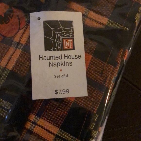 Haunted House table decor - Picture 5 of 6